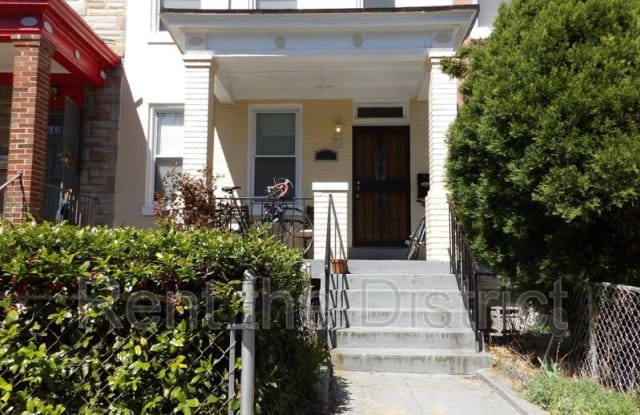152 Uhland Terrace NE - 152 Uhland Terrace Northeast, Washington, DC 20002
