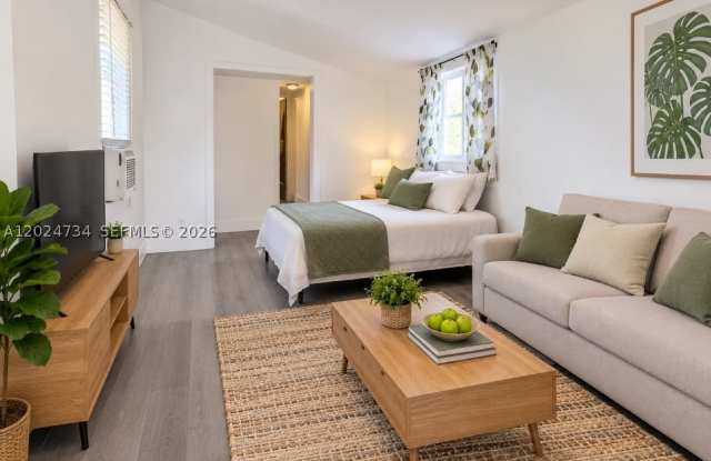 5647 NW 5th Ct Gallery 1