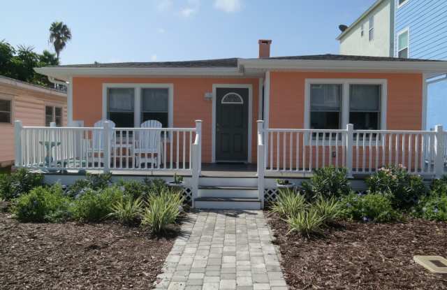 5 82ND AVENUE - 5 82nd Avenue, Treasure Island, FL 33706