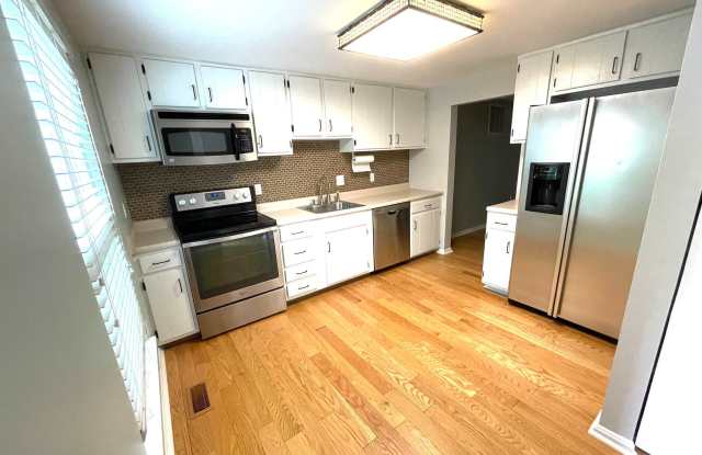 5756 WALNUT WOOD LANE Gallery 3