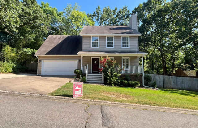 Beautiful 4BR Home with New LVP Flooring & Lawn Care Included Near The U of A! photos photos