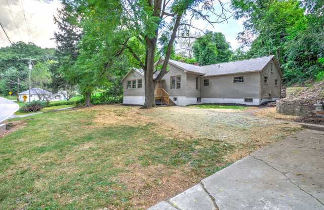 2560 Iron Springs Road Gallery 3