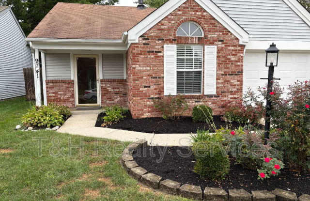 9741 Roxbury Drive Gallery 1