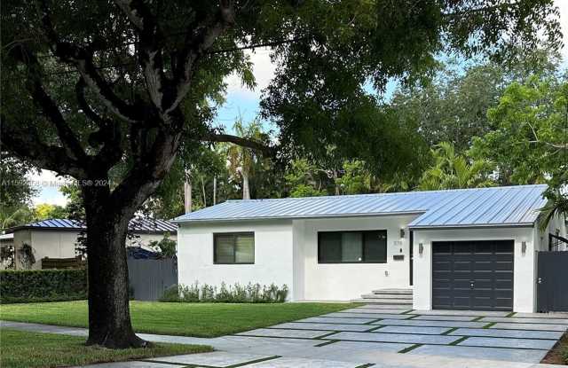 579 Hunting Lodge Drive photos photos