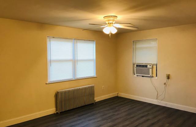 8809 Plymouth St Apt 3 Gallery 4