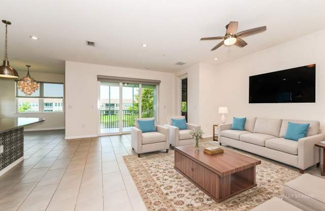 * Bayshore Arts District Annual Rental * Pet friendly * photos photos
