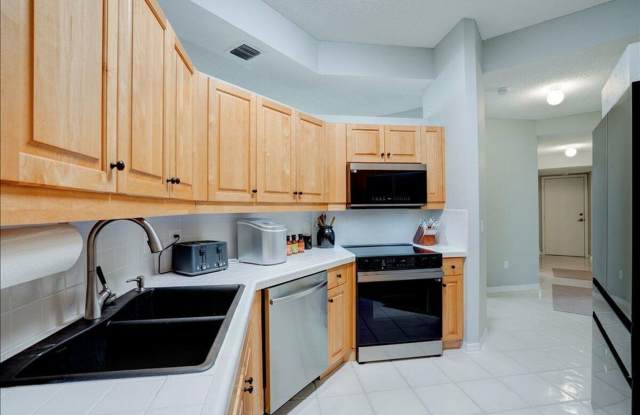 10173 Andover Coach Circle G2, Lake Worth, FL 33449 photos photos