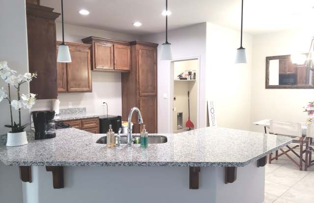 Home for Rent! Gallery 3