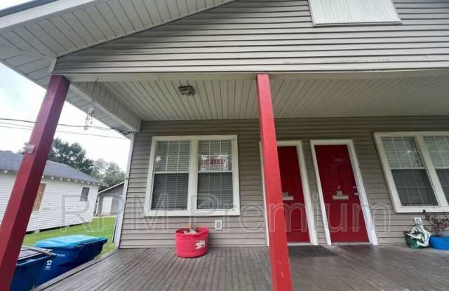 343 Avenue C - 343 Avenue C, Port Allen, LA 70767