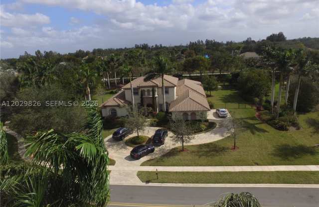 2750 Jockey Cir E Gallery 4