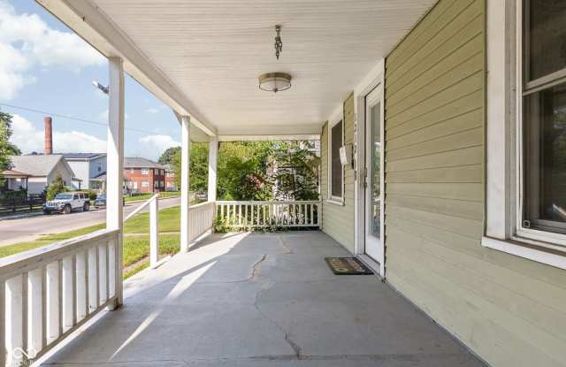 1212 E Bradbury Avenue Gallery 4