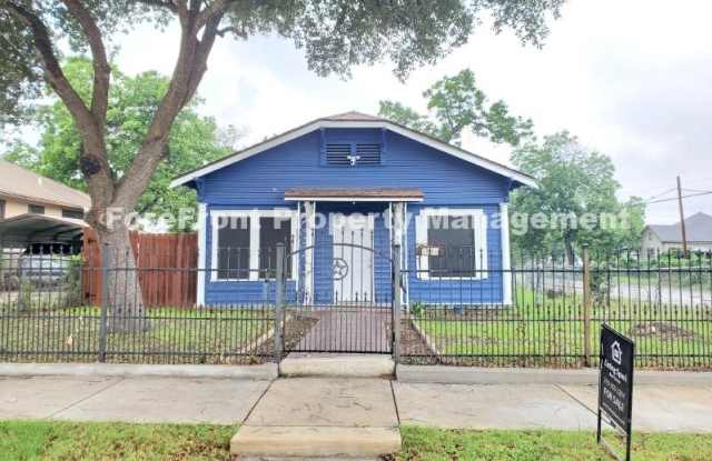 933 Lamar St. - 933 Lamar Street, San Antonio, TX 78202