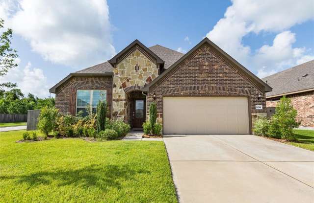 3714 Emerald Falls Lane Gallery 2