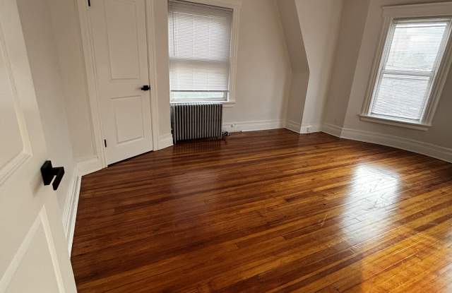 120 South Oraton Parkway Gallery 3