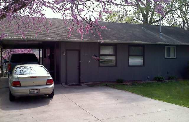 1219 Melrose Avenue - 1219 Melrose Avenue, University Heights, IA 52246