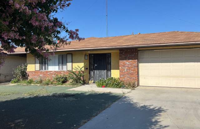 Central Hemet - Three Bedroom, Two Bathroom Home! photos photos