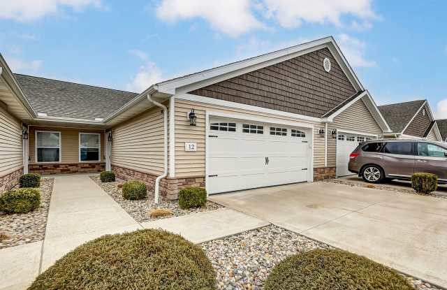 $$Rent Special 1/2 Off First Month!$$ Victory Place Villas - 2 Bedroom, 2 Bathroom - 7096 Triumph Lane, Wood County, OH 43551
