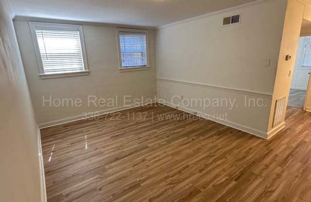 Colonial Arms Apartments | 807 West End Blvd Apt C-4 Gallery 1