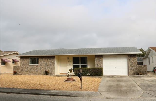 6825 EL CAMINO PALOMA AVENUE - 6825 El Camino Paloma Avenue, Jasmine Estates, FL 34668
