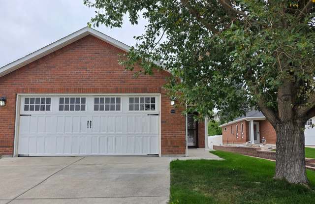 414 Appletree Lane photos photos