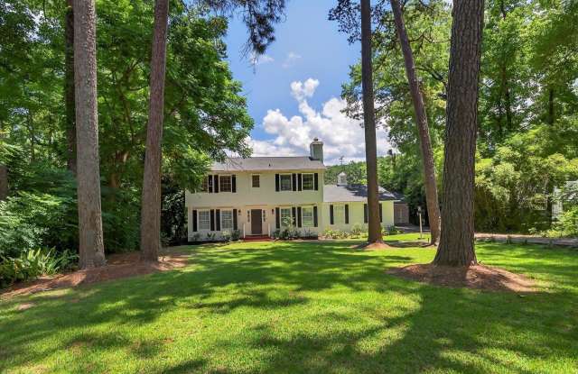 7805 Thornhill Lane Gallery 1