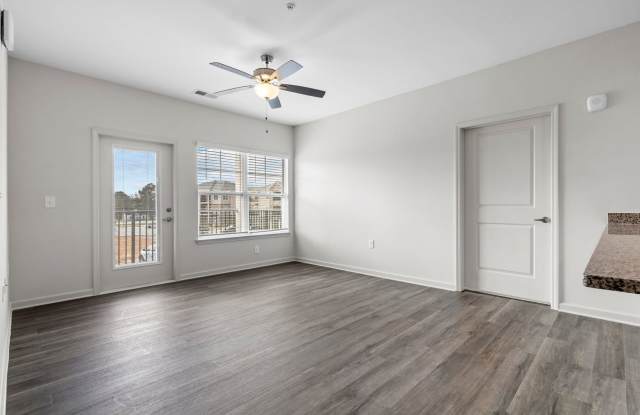 The Groves at 421 photos photos