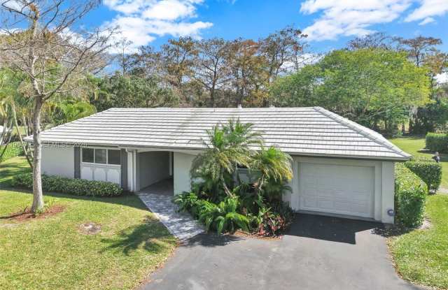 820 E Cypress Ln photos photos