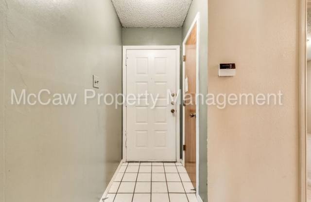 2913 Green Ridge Street Gallery 3