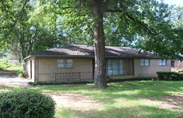 3908 Bridle Path photos photos