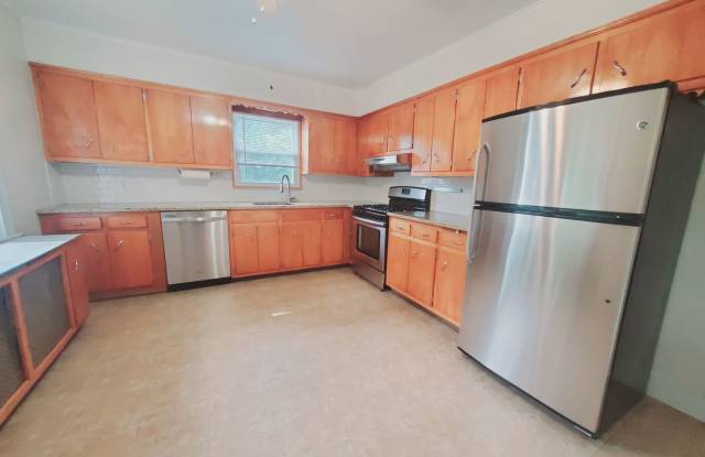 126 Pemberwick Road photos photos