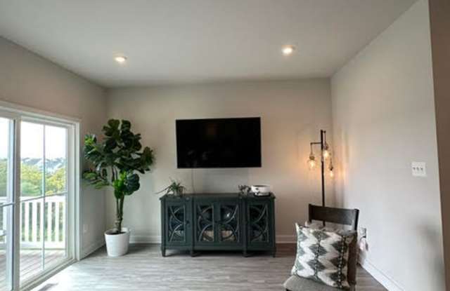 Community Living in Lake Frederick Gallery 3