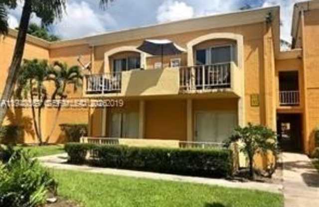 17911 NW 68th Ave photos photos