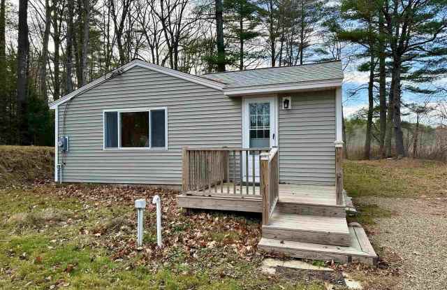 13 Sunset Avenue - 13 Sunset Avenue, Rockingham County, NH 03036