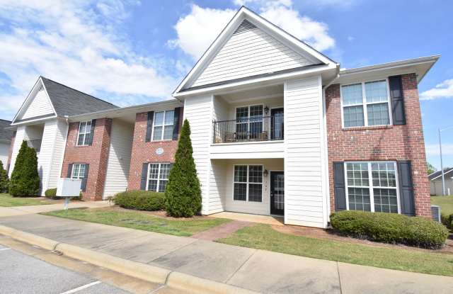 (Coming Soon) 3 Bedroom and 2 Bath Condo- Woodland Village (No Pets) photos photos