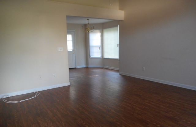Sweet 4 Bed x 2 Bth (SORRY! NO SECTION 8) photos photos
