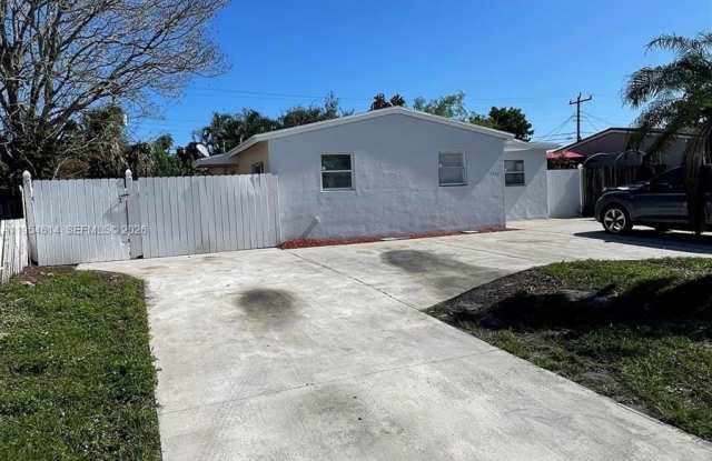 1531 N 69th Ter photos photos 1531 N 69th Ter photos photos