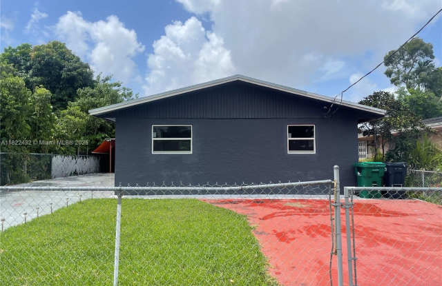 3338 NW 34th St photos photos