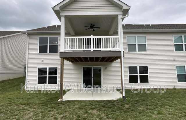 808 Applewoood Creek Drive Gallery 2