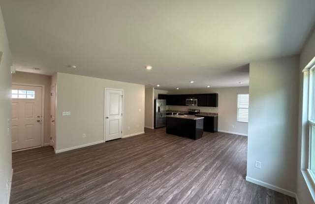 4208 Bowline Drive Gallery 4