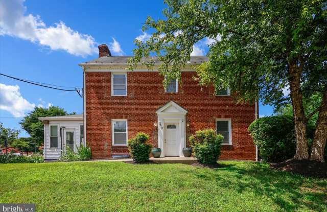 212 FREDERICK Avenue S photos photos