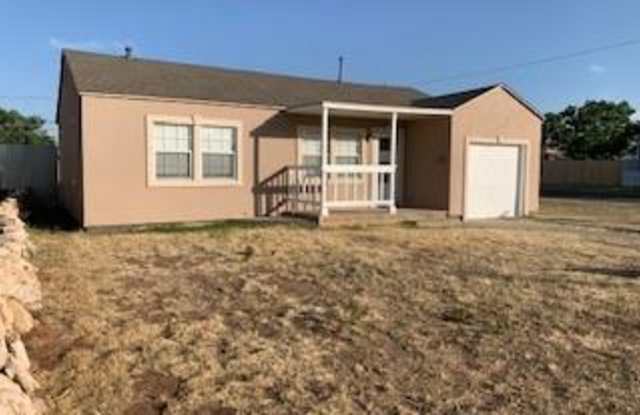 2627 Roosevelt Ave - 2627 Roosevelt Avenue, Midland, TX 79701