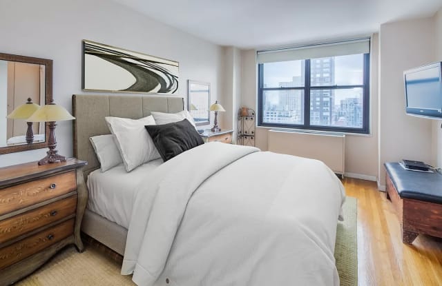 301 E 87th St - 301 East 87th Street, New York City, NY 10128