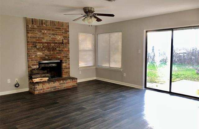 4414 Emerson Drive Gallery 3