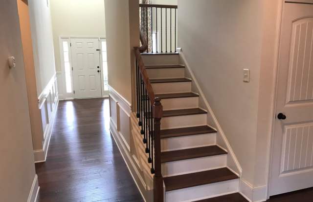 530 Eldridge Drive Gallery 2