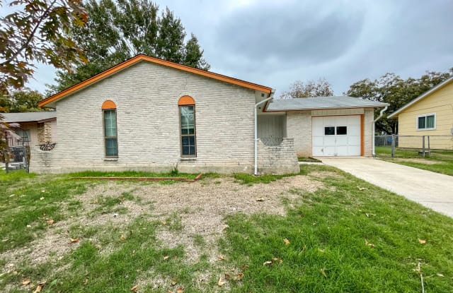 220 Beverly Drive - 220 Beverly Drive, Schertz, TX 78154