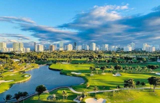 20500 W Country Club Dr Gallery 4