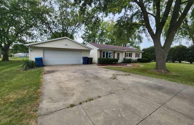 710 Starlite Boulevard - 710 Starlite Boulevard, Waterloo, IA 50701