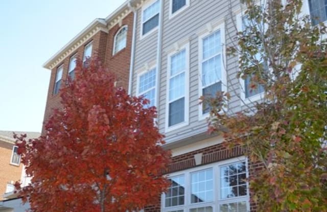 14225 Saint Germain Dr B - 14225 Saint Germain Drive, Centreville, VA 20121
