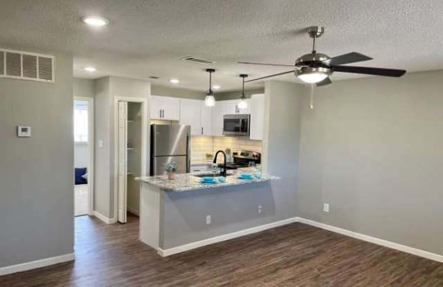 400 W Saint Elmo Rd, #1190 - 400 West Saint Elmo Road, Austin, TX 78745