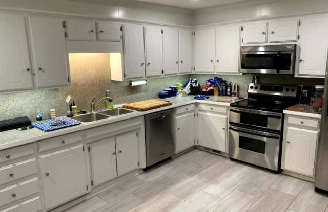 1410 Casady Ln Gallery 3